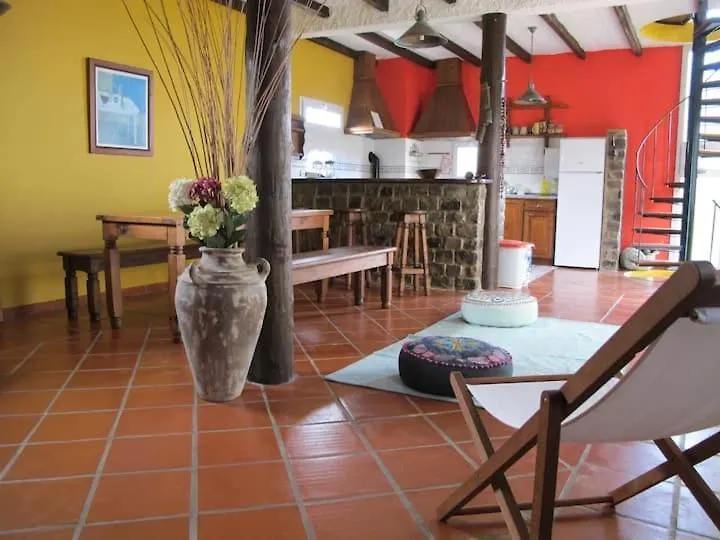 Guest house Guestready - Casa Do Bisbis Hotel Levada Grande Portugal